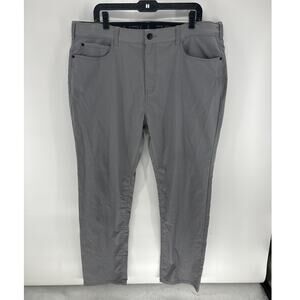 Denali Men's gray light weight stretch pants 38WX30L (measures 40WX29L)